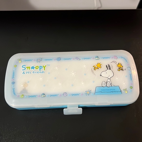 Vintage Snoopy Hard Pencil Case with dry erase board - Picture 1 of 8